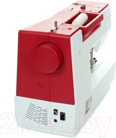 Изображение товара Швейная машина Bernina Bernette Sew&Go 7