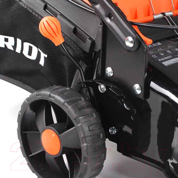 Изображение товара Газонокосилка бензиновая PATRIOT PT 41 LM