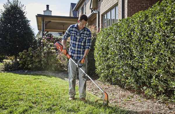 Изображение товара Триммер аккумуляторный Husqvarna 115iL (967 09 88-01)