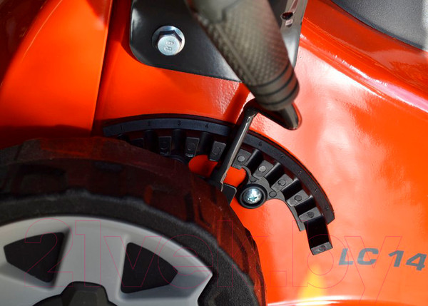 Изображение товара Газонокосилка электрическая Husqvarna LC 141C (967 09 93-01)