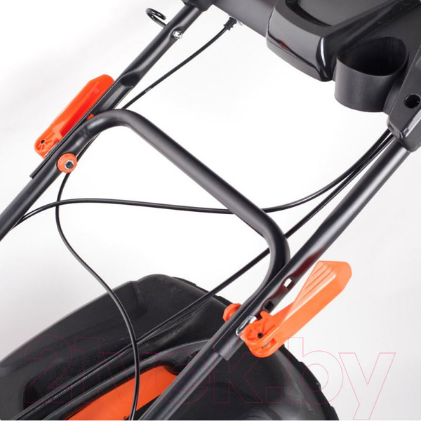 Изображение товара Газонокосилка бензиновая PATRIOT PT 47 LS (512109014)