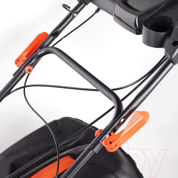 Изображение товара Газонокосилка бензиновая PATRIOT PT 52 LS (512109024)