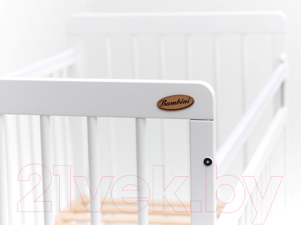 Изображение товара Детская кроватка Bambini Euro Style М / 01.10.04 (белый)