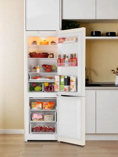 Изображение товара Холодильник с морозильником Indesit DS 4180 E