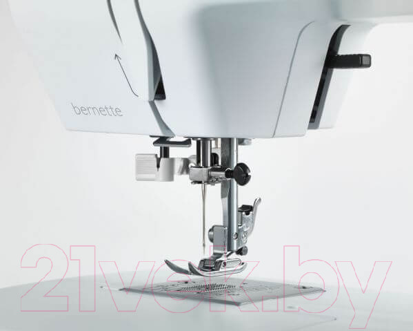 Изображение товара Швейная машина Bernina Bernette B35