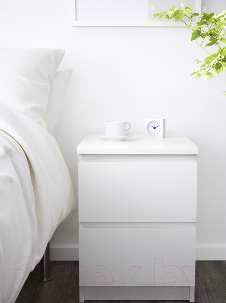 Изображение товара Прикроватная тумба Ikea Мальм 003.685.31 / 802.145.49