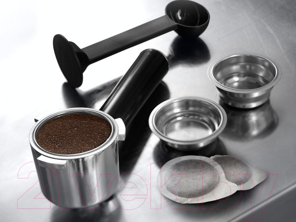 Изображение товара Кофеварка эспрессо DeLonghi Dedica EC685.W