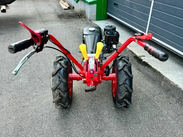 Изображение товара Мотоблок бензиновый МТЗ Беларус-09Н-02 012 WM двигатель Wiema 13л.с. (шины 6Lx12)