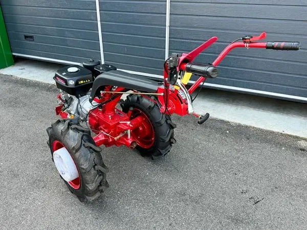 Изображение товара Мотоблок бензиновый МТЗ Беларус-09Н-02 012 WM двигатель Wiema 13л.с. (шины 6Lx12)