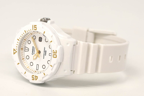 Изображение товара Часы наручные женские Casio LRW-200H-7E2VEF