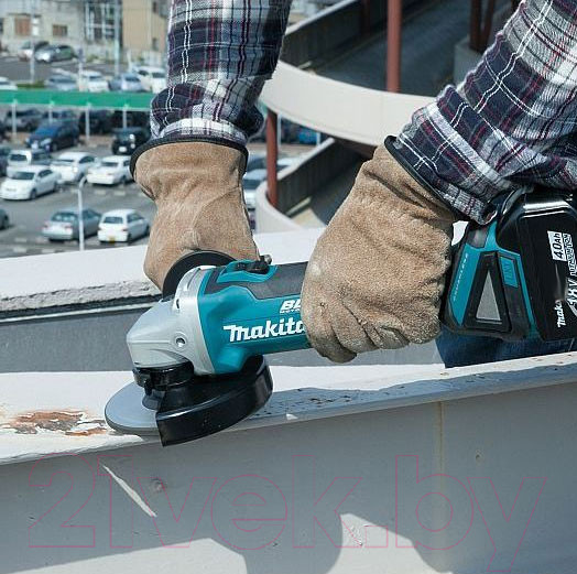 Изображение товара Профессиональная угловая шлифмашина Makita DGA504Z