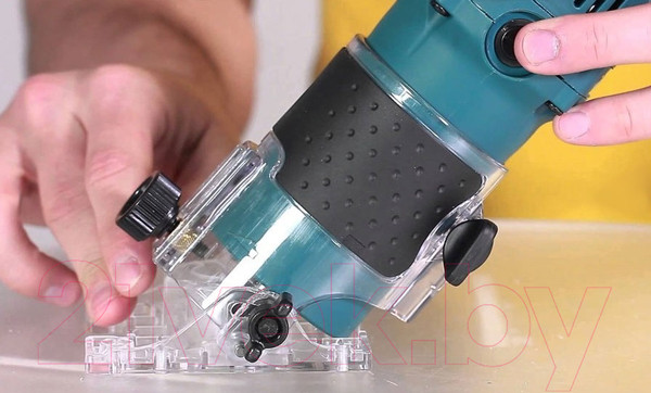Изображение товара Профессиональный фрезер Makita 3710