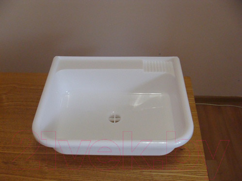 Изображение товара Раковина для дачи ЭлБЭТ Пластиковая М 36x42x14 (с выпуском)