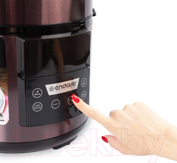 Изображение товара Мультиварка-скороварка Endever Vita-98 (черный/сливовый)