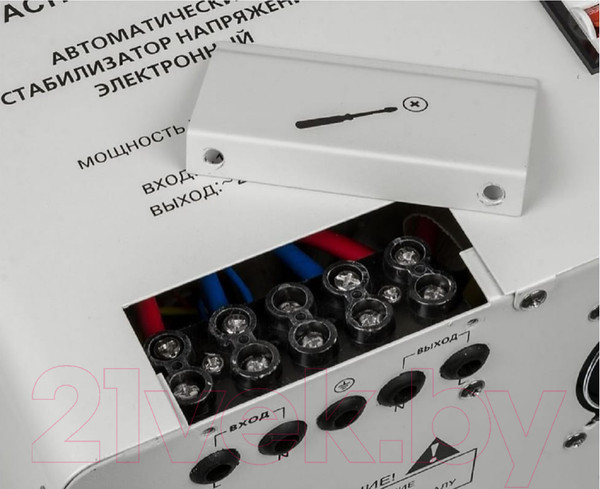 Изображение товара Стабилизатор напряжения Ресанта Lux АСН-12000Н/1-Ц (63/6/22)