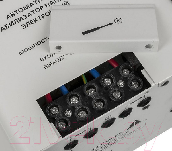 Изображение товара Стабилизатор напряжения Ресанта Lux АСН-8000Н/1-Ц (63/6/17)