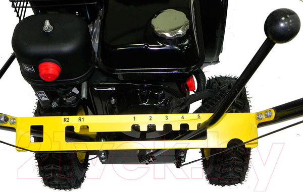 Изображение товара Снегоуборщик бензиновый Huter SGC 4800E (70/7/16)