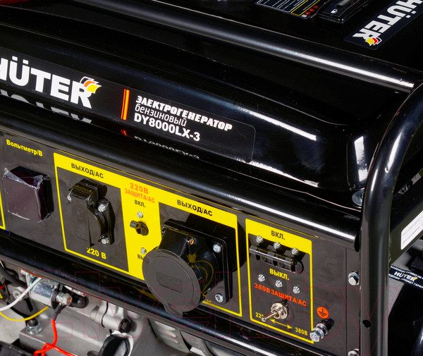 Изображение товара Бензиновый генератор Huter DY8000LX-3 (64/1/28)