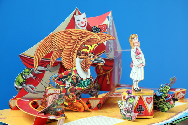 Изображение товара Книга АСТ Алиса в Стране Чудес / 9785171105334 (Кэрролл Л.)