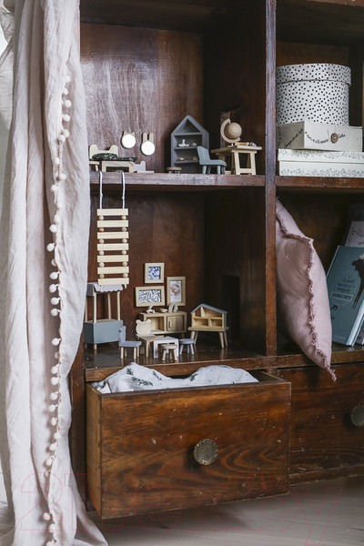 Изображение товара Комплект аксессуаров для кукольного домика Lundby Стол и стулья / LB-60906400