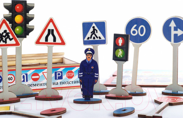Изображение товара Развивающий игровой набор Нескучные игры Дорожные знаки / 7777