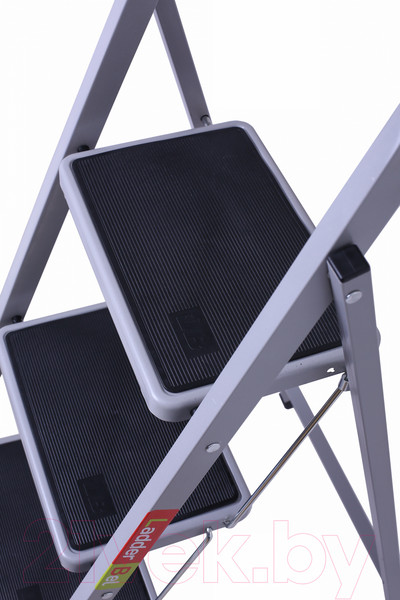 Изображение товара Лестница-стремянка LadderBel STR-ST-3WSRM (STR-STH-3K)
