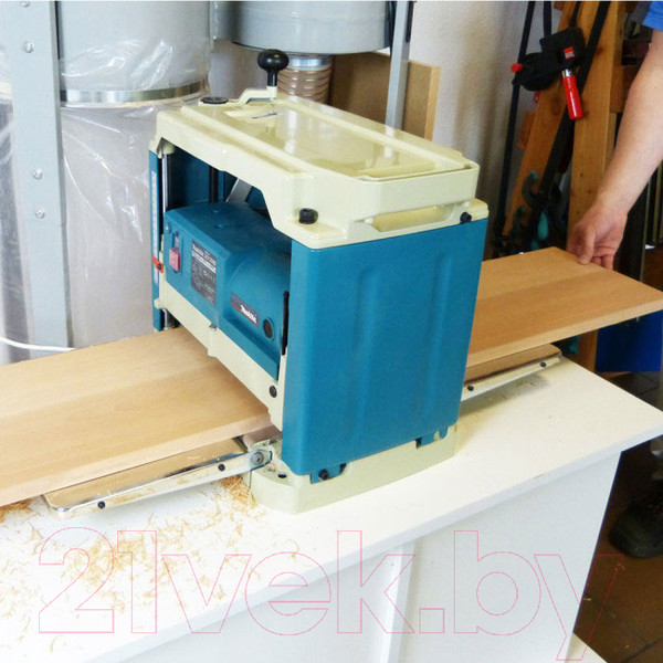 Изображение товара Рейсмусовый станок Makita 2012NB