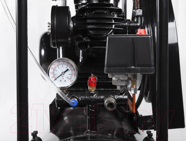 Изображение товара Воздушный компрессор Eland Wind 100-3CВ Pro