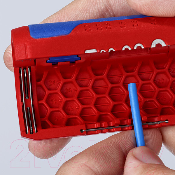 Изображение товара Резак для гофротрубы Knipex 902202SB