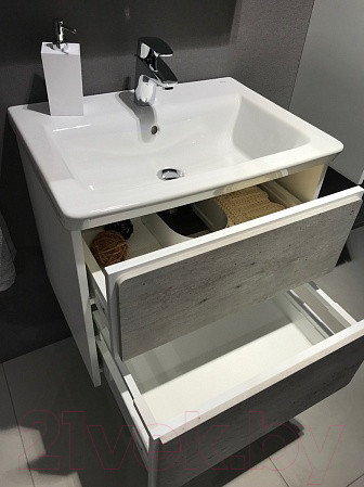 Изображение товара Тумба с умывальником Roca Ronda 60 / A327472000 + ZRU9303002 (белый матовый/бетон)