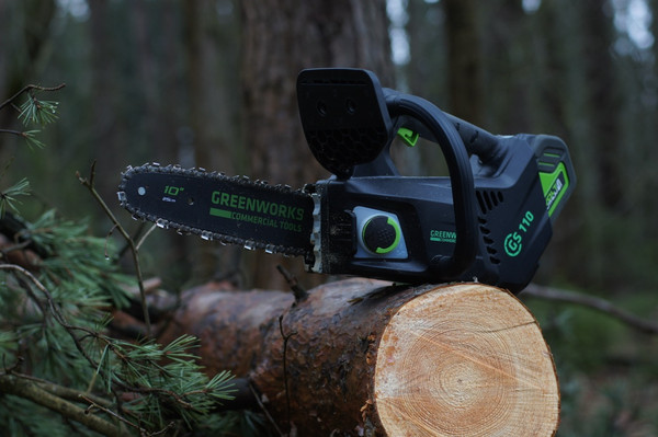 Изображение товара Пила цепная аккумуляторная Greenworks GD40TCS бесщеточная 40V 25см / 2003807 (без АКБ и ЗУ)