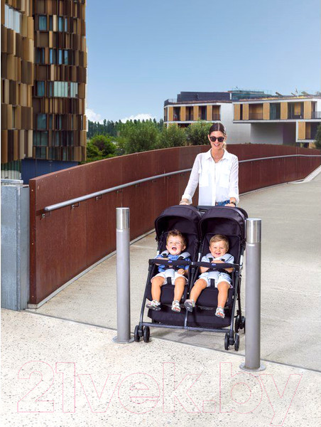 Изображение товара Детская прогулочная коляска Chicco Ohlala Twin (Black Night)