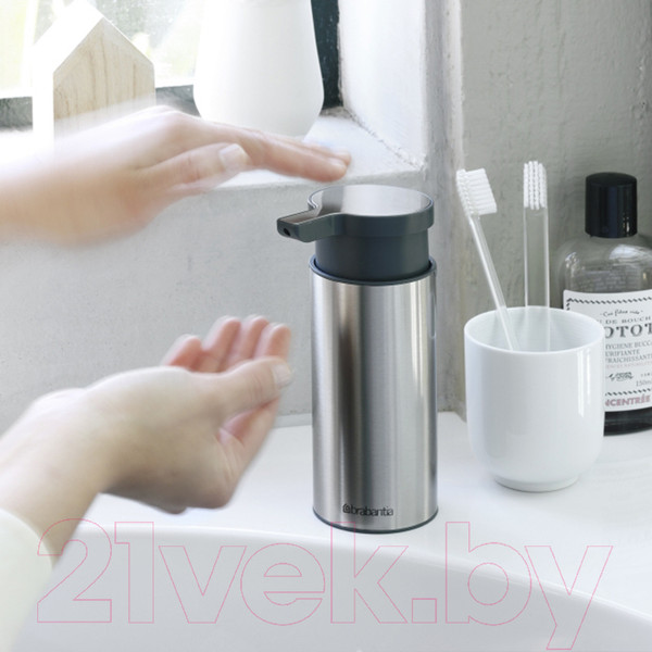 Изображение товара Дозатор для жидкого мыла Brabantia 481208 (стальной матовый)
