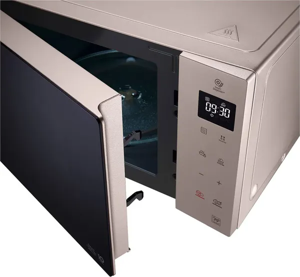 Изображение товара Микроволновая печь LG MS2535GISH