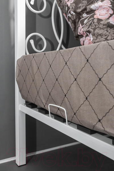 Изображение товара Полуторная кровать Князев Мебель Виктория ВЯ.140.190.Б (белый муар)