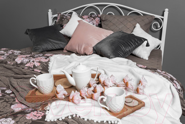 Изображение товара Двуспальная кровать Князев Мебель Виктория ВЯ.160.200.Б (белый муар)