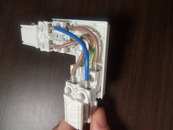 Изображение товара Коннектор для шинопровода Novotech 135050