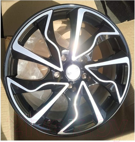 Изображение товара Литой диск SKAD Марсель 17x7" 5x112мм DIA 57.1мм ET 45мм Алмаз