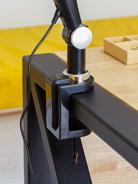 Изображение товара Настольная лампа ArtStyle TL-402CB (черный)