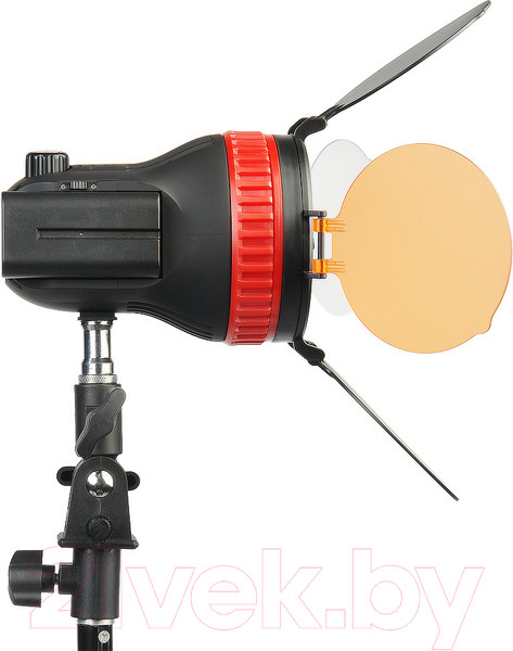 Изображение товара Осветитель студийный Falcon Eyes Eyes SpotLight 40LED BW / 27377