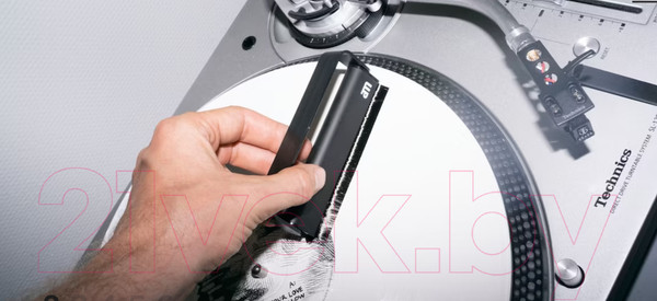 Изображение товара Щетка для чистки виниловых пластинок AM Clean Sound Vinyl Brush