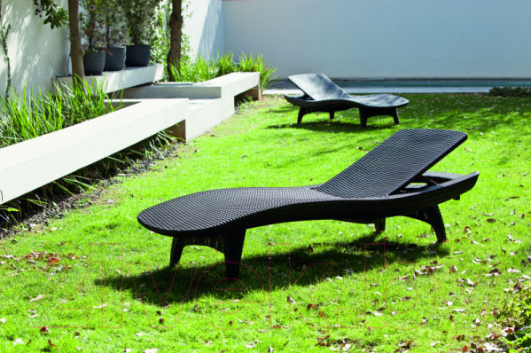 Изображение товара Шезлонг Keter Pacific Lounger / 230674 (графит)