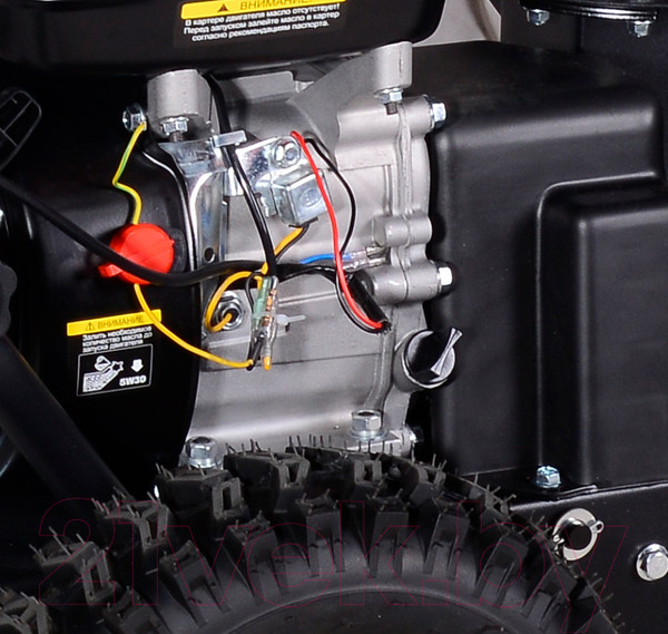 Изображение товара Снегоуборщик бензиновый Huter SGC 4000L (70/7/22)