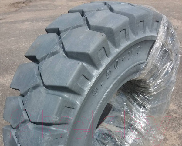 Изображение товара Грузовая шина Trelleborg Orca Plus 6.50-10/5.00 NM (белый)