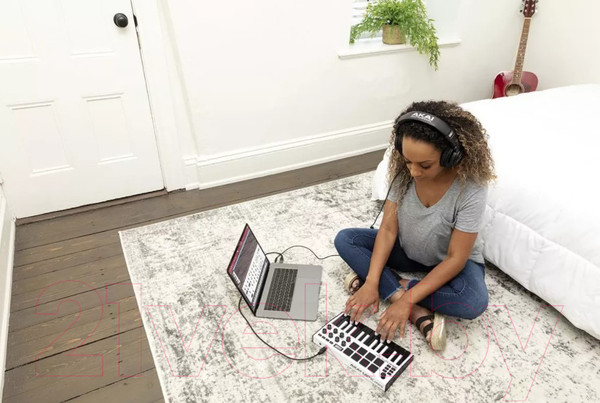 Изображение товара MIDI-клавиатура Akai Pro MPK Mini White MK3