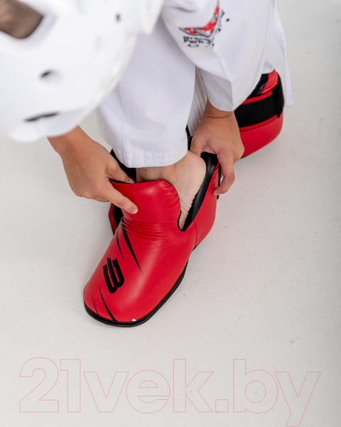 Изображение товара Защита стопы для единоборств BoyBo Красные (M)