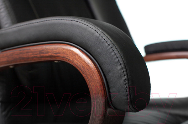 Изображение товара Кресло офисное Бюрократ Т-9925WALNUT/BLACK (черный/кожа крестовина дерево)