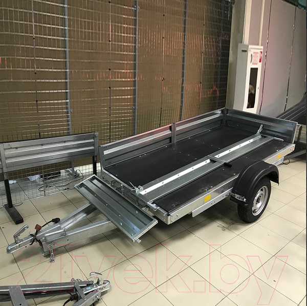Изображение товара Прицеп для автомобиля Avtos А25М1В (2500x1300x300, R13, ресс. AL-KO, тент 400мм)
