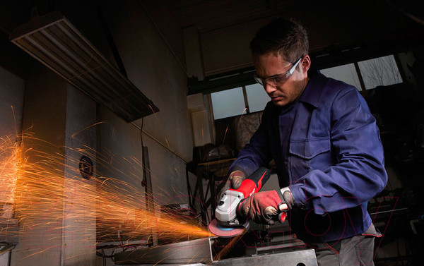 Изображение товара Угловая шлифовальная машина Milwaukee AGV 15-125 XC / 4933428120