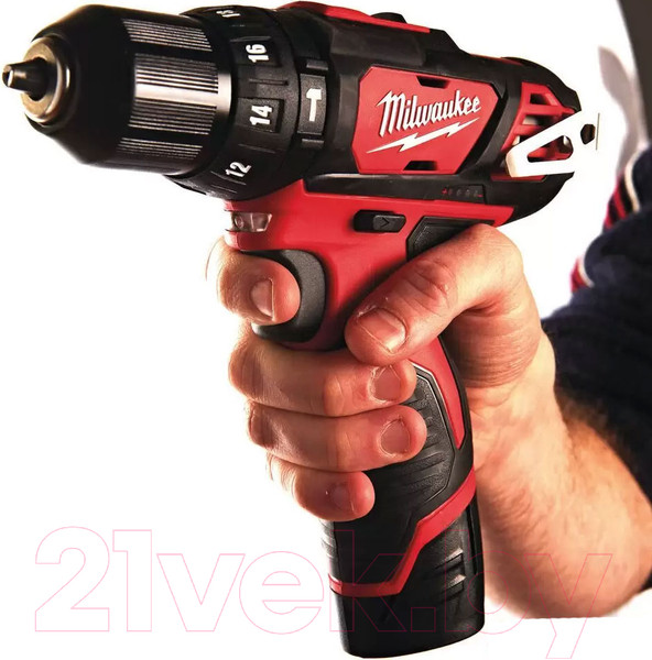 Изображение товара Аккумуляторная дрель-шуруповерт Milwaukee M12 BPD-202С / 4933441940